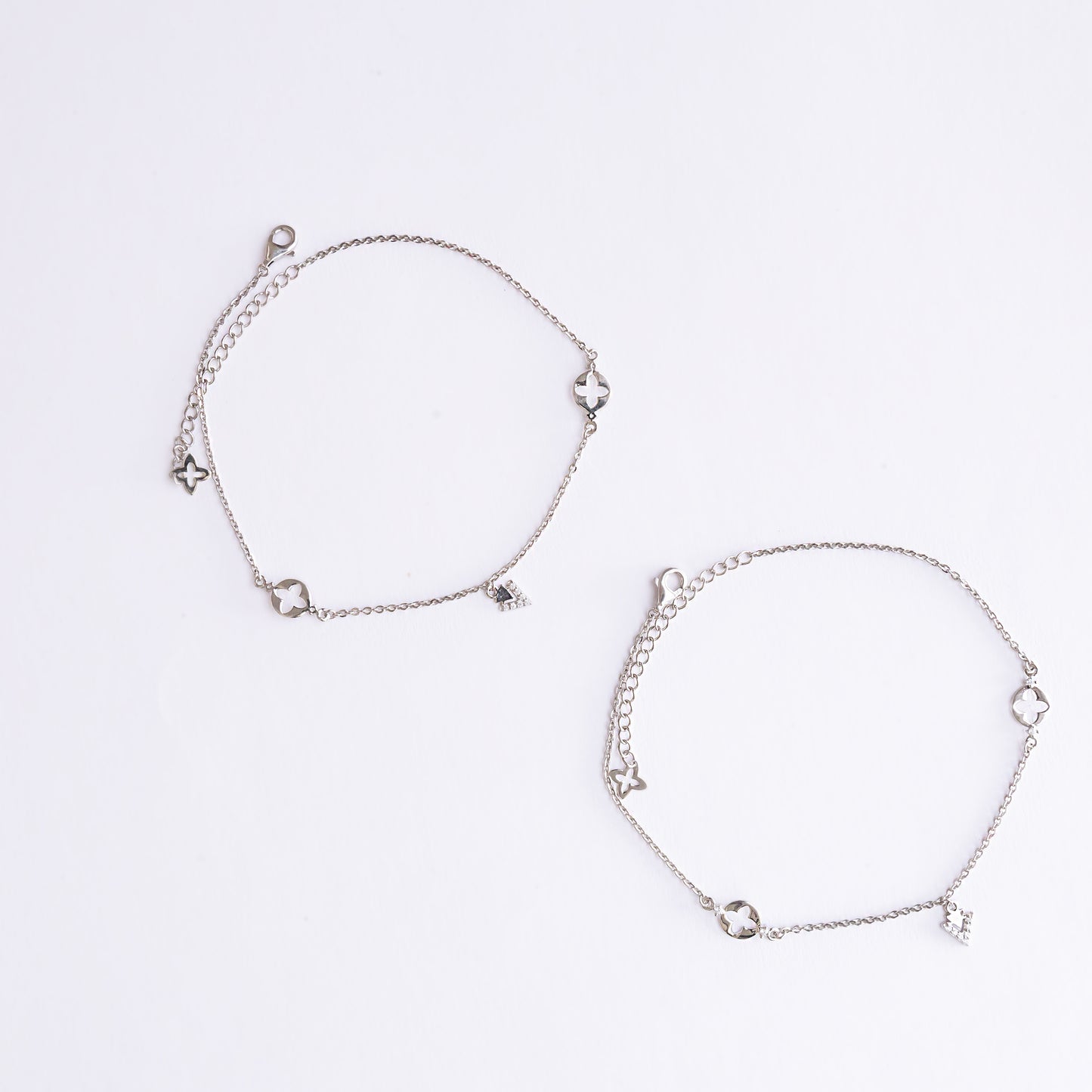 Delicate Four Leaf Clover Silver Anklet