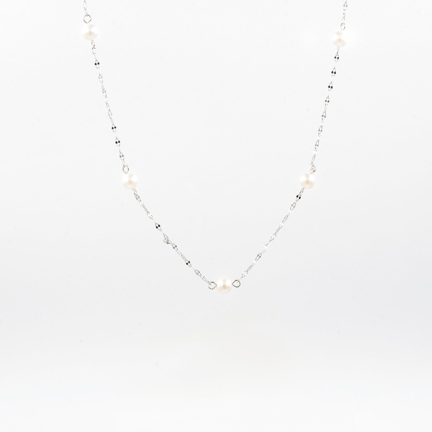 Silver Quintessential Pearl Necklace