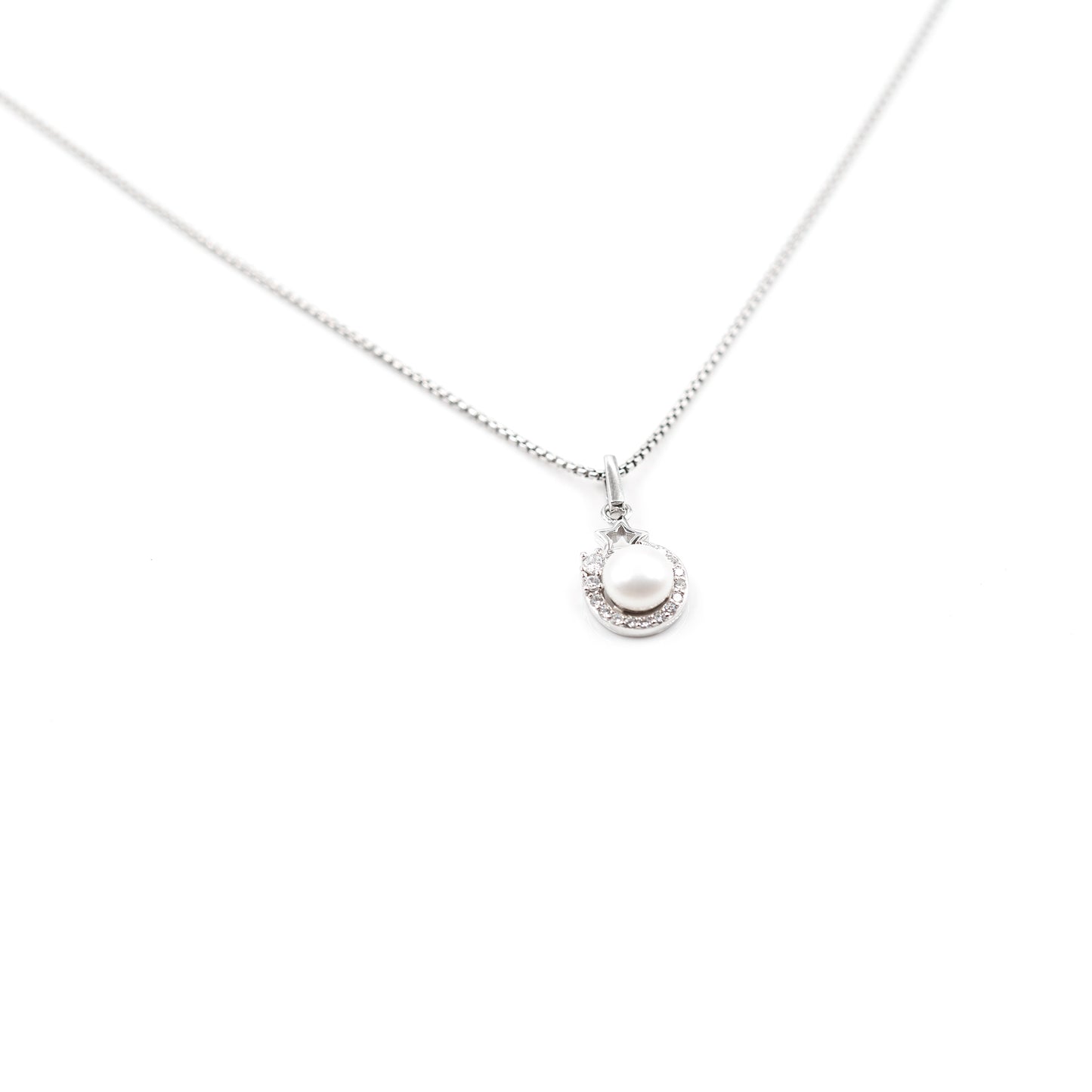 Silver Diamond Halo Pearl Pendant Jewelry Set