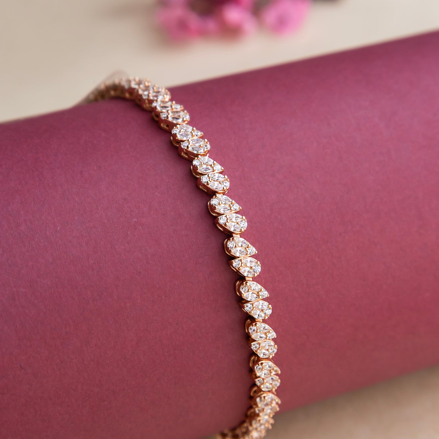 Rosegold Zircon Leafy Tennis Bracelet