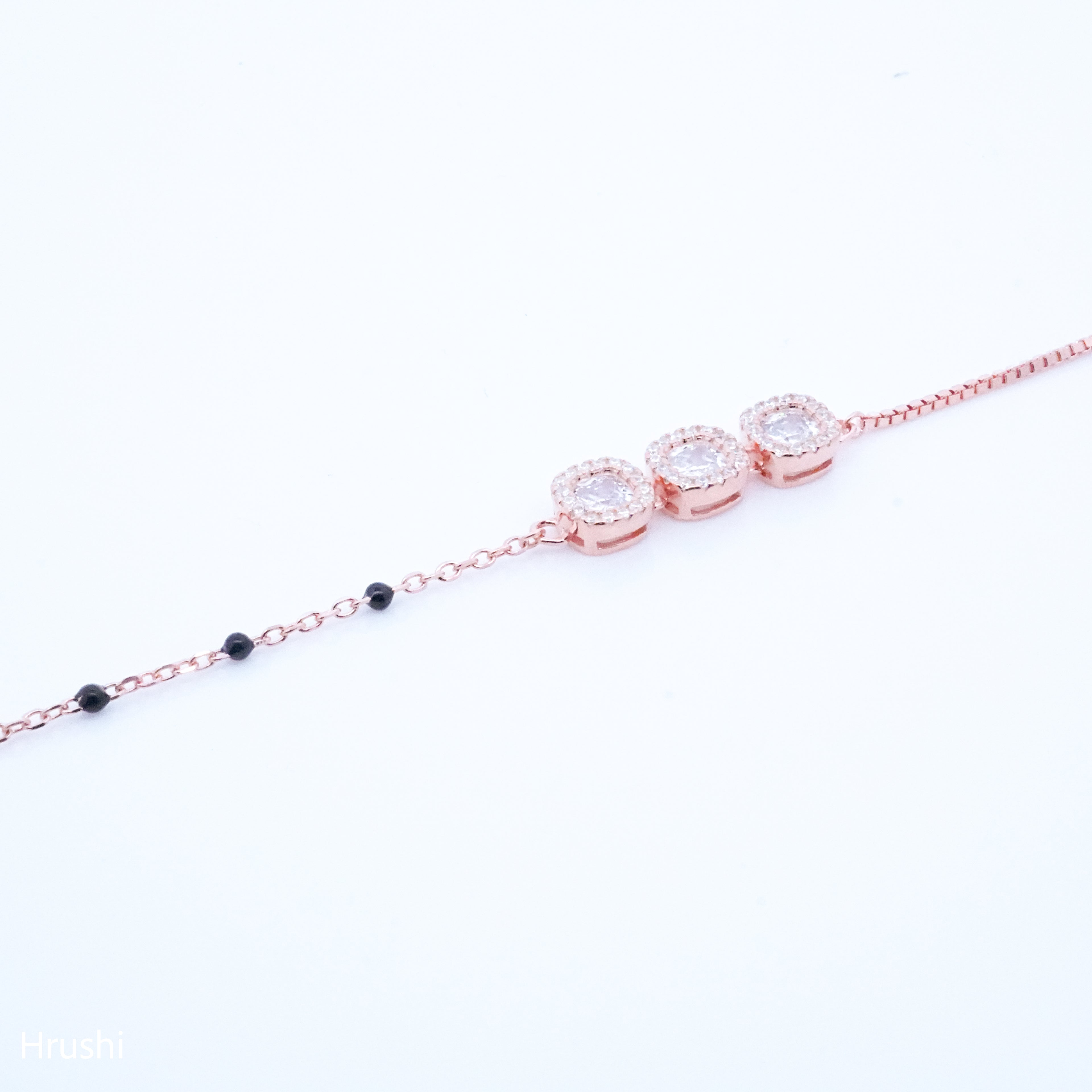 Rosegold 3 Cushion Cut Hand Mangalsutra