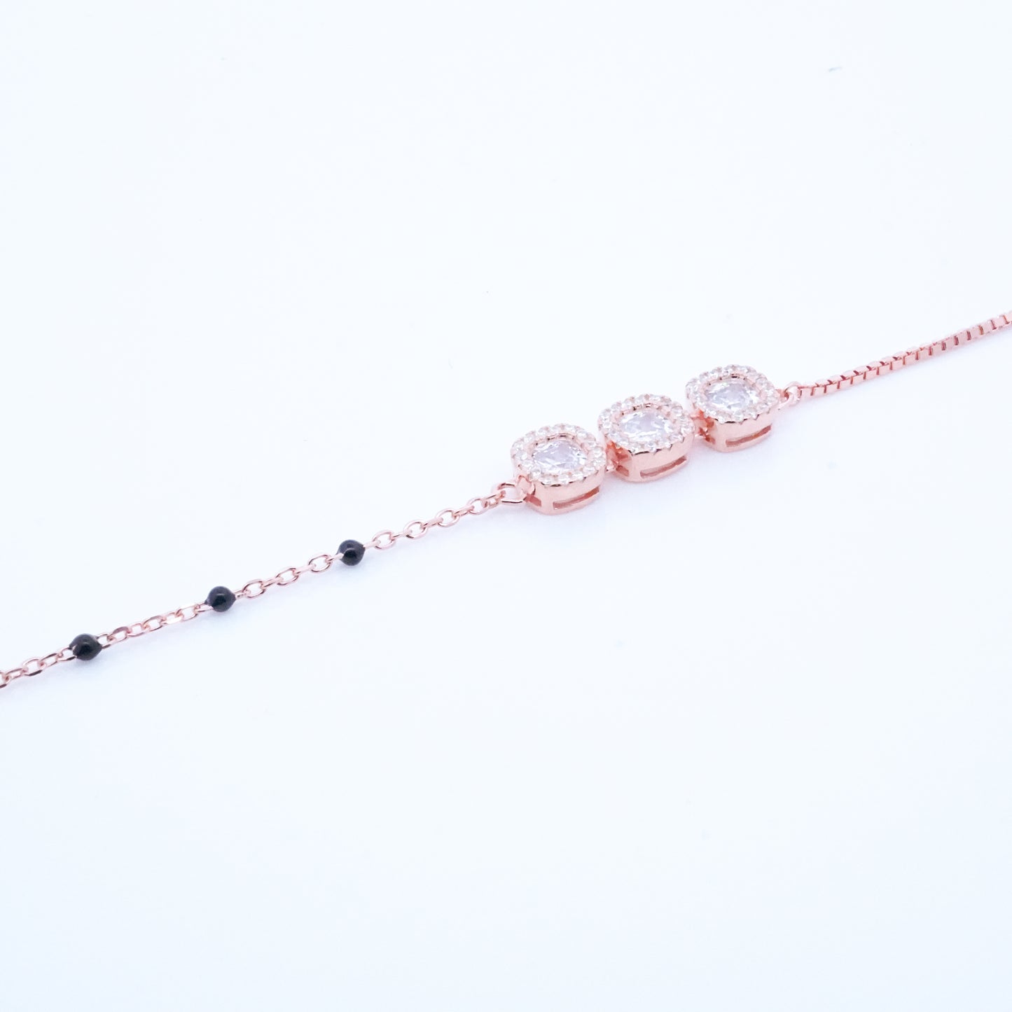 Rosegold 3 Cushion Cut Hand Mangalsutra