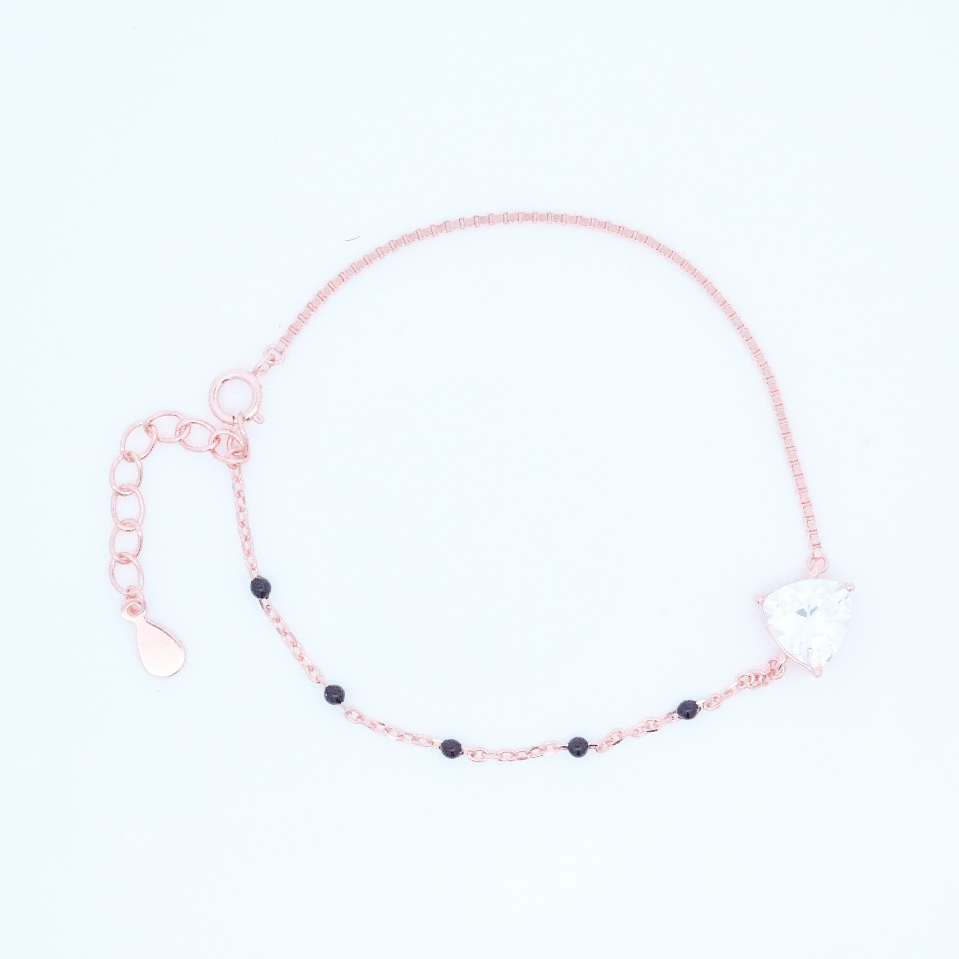 Rosegold Trilliant Cust Solitaire Hand Mangalsutra