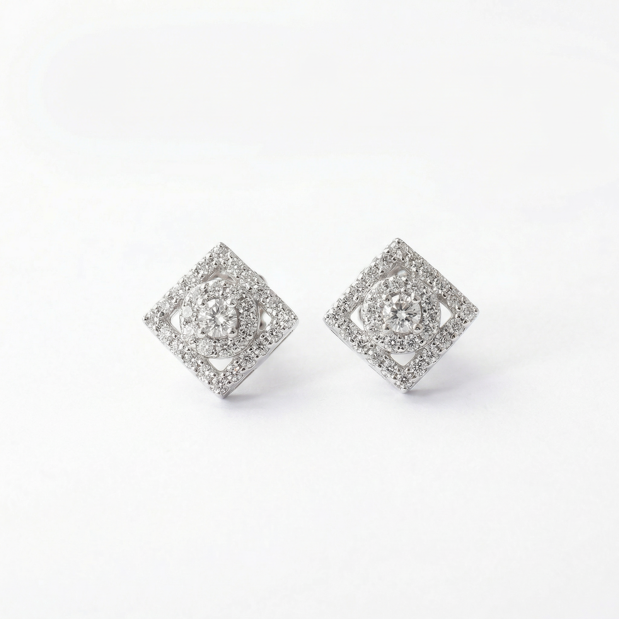 Silver Delicate squared earrings